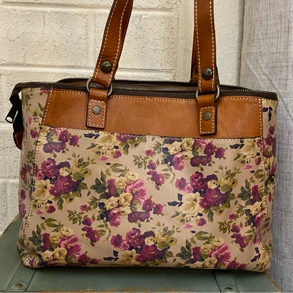 PATRICIA NASH ANTIQUE ROSE FLORAL AND BROWN LEATHER BAG EUC - Picture 4 of 13